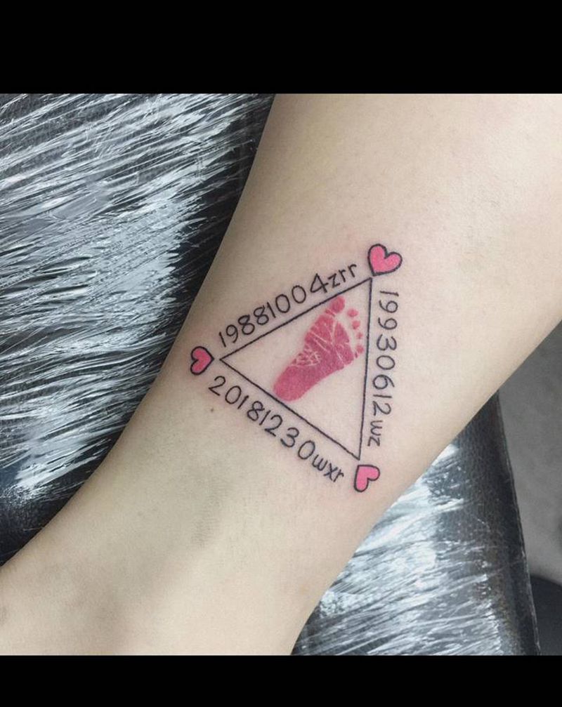 可爱小清新纹身图片_腿部纹身图案