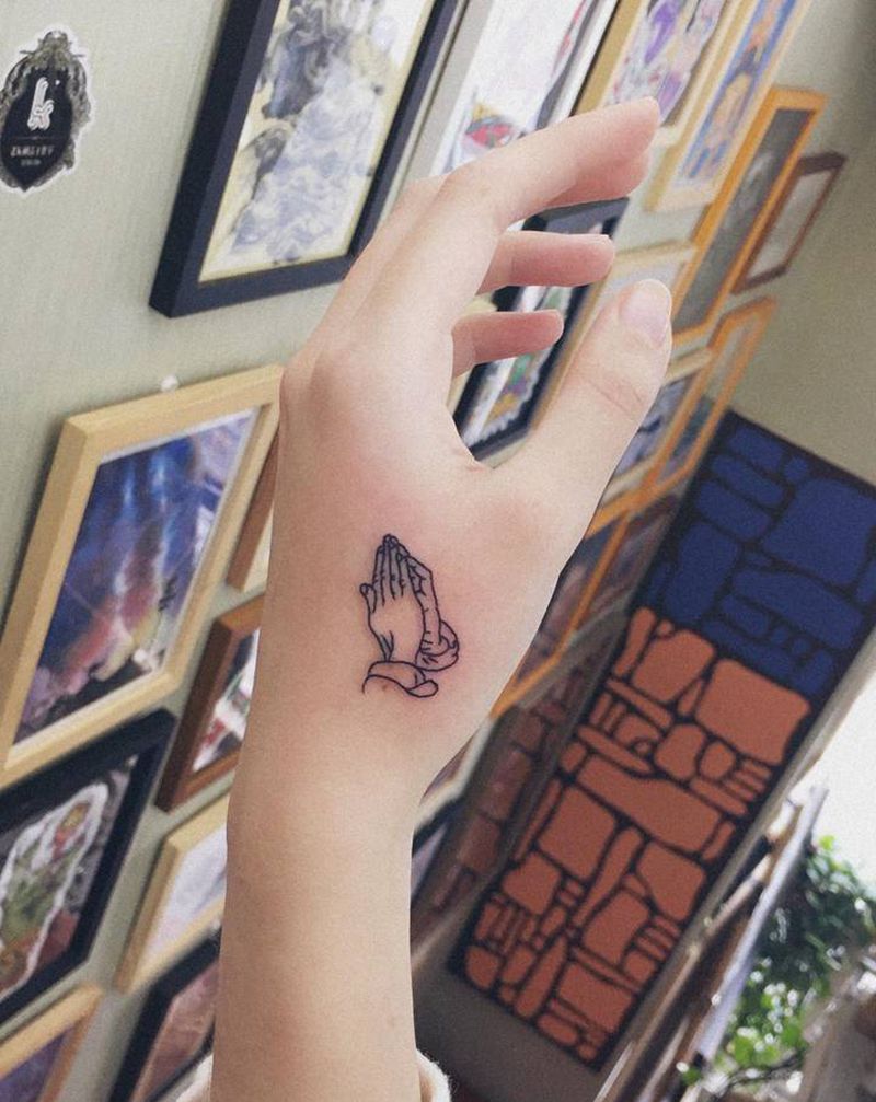 祈祷之手纹身图片_手部纹身图案