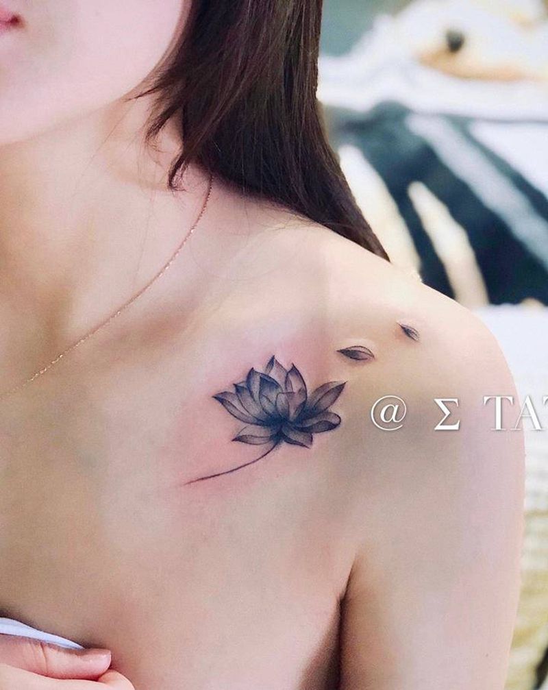 荷花纹身图片_点刺纹身图案