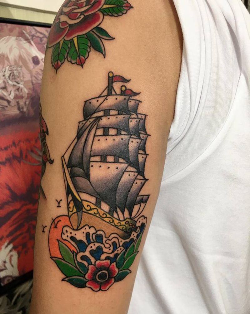 oldschool帆船纹身图片_手臂Old School纹身图案