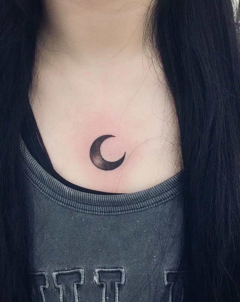 小清新纹身图片_胸部纹身图案