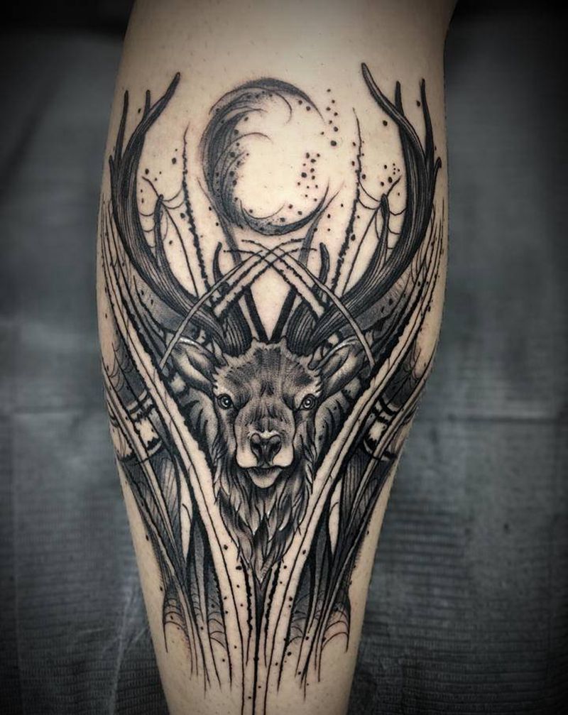 鹿纹身图片_腿部纹身图案