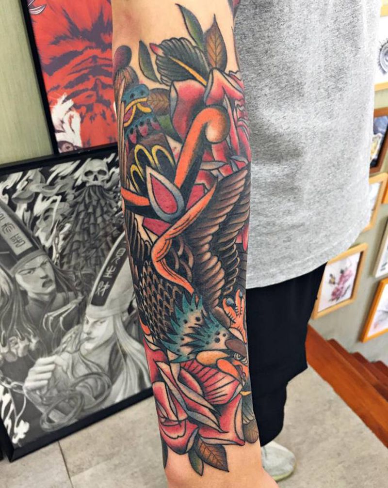 老鹰灯塔包小臂纹身图片_手臂Old School纹身图案