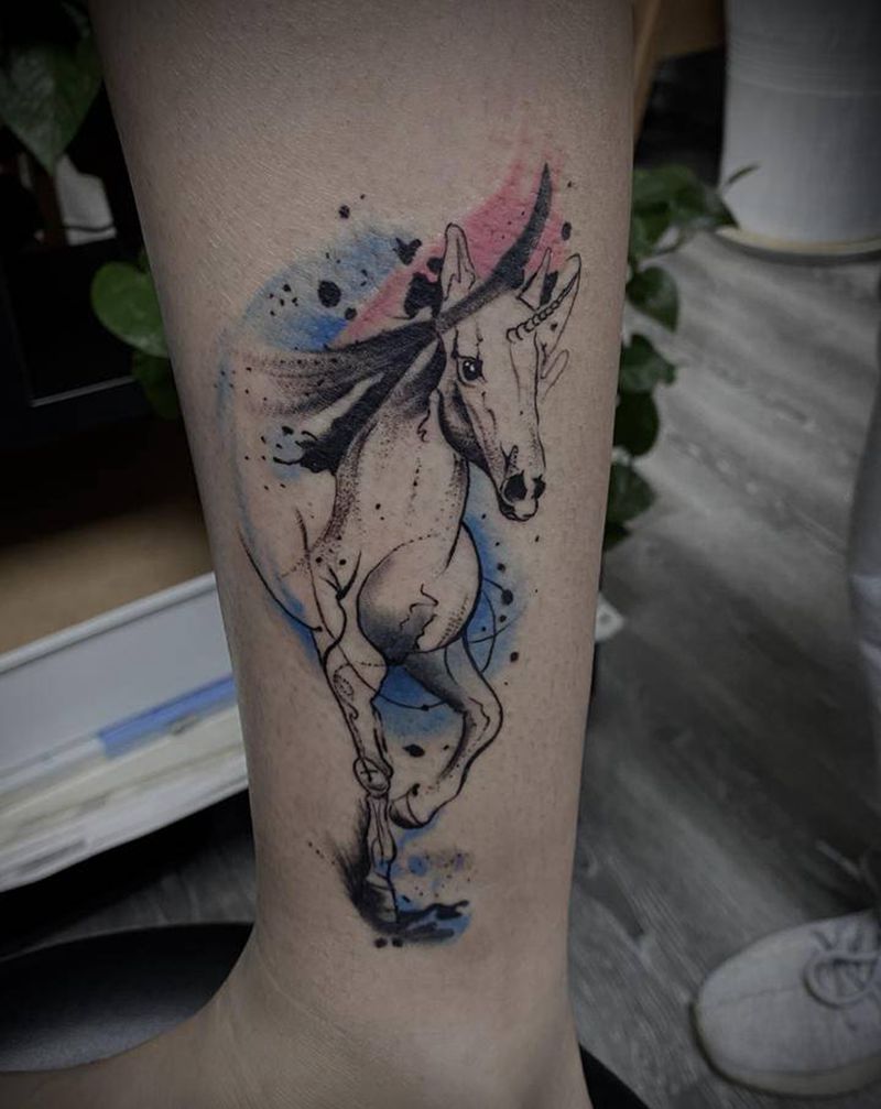 独角兽纹身图片_腿部手部水墨水彩独角兽马泼墨纹身图案