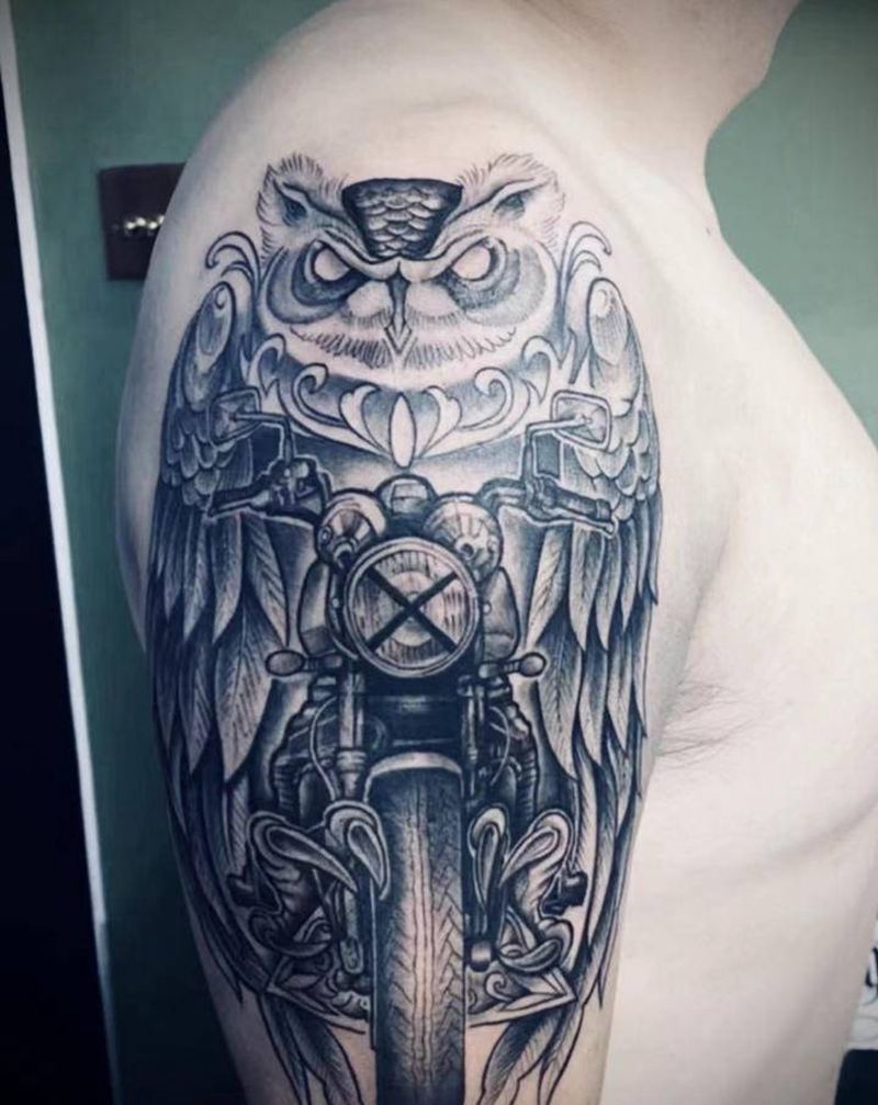 摩友老哥的大臂纹身图片_手臂纹身图案