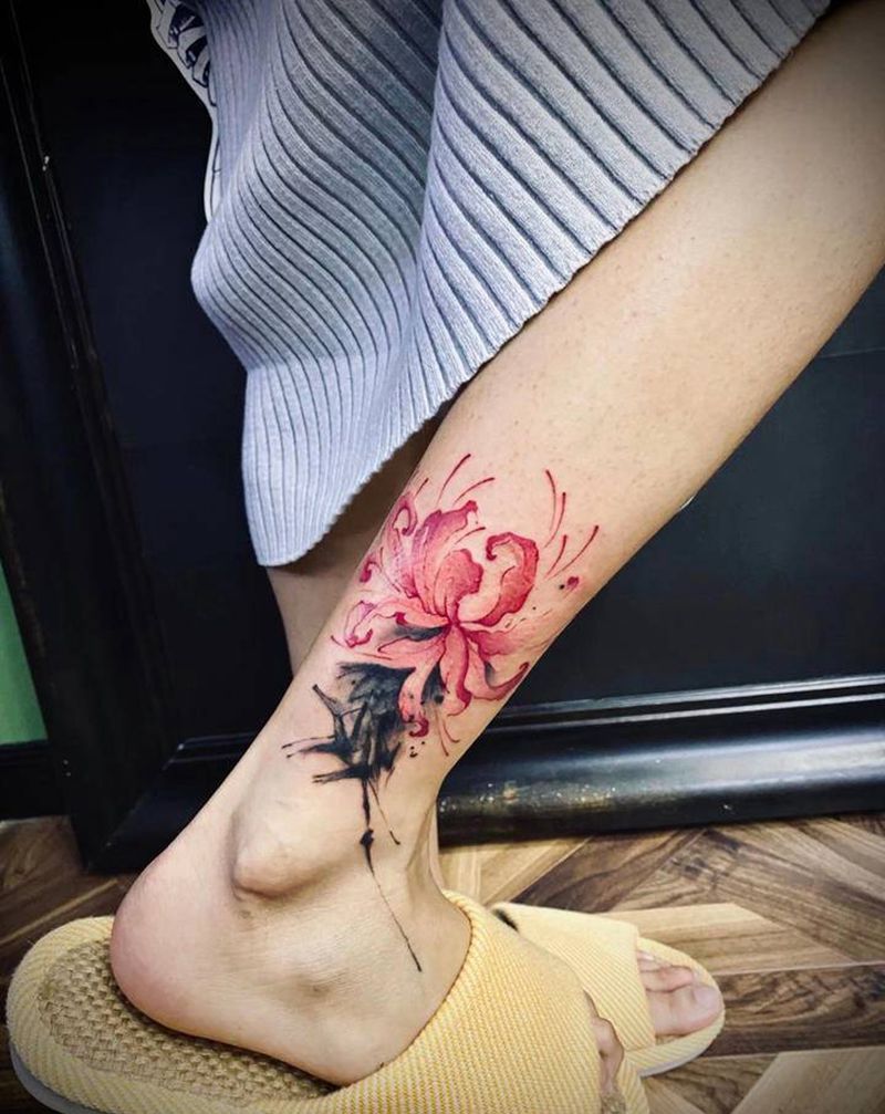 彼岸花，小遮盖纹身图片_腿部水彩水墨纹身图案