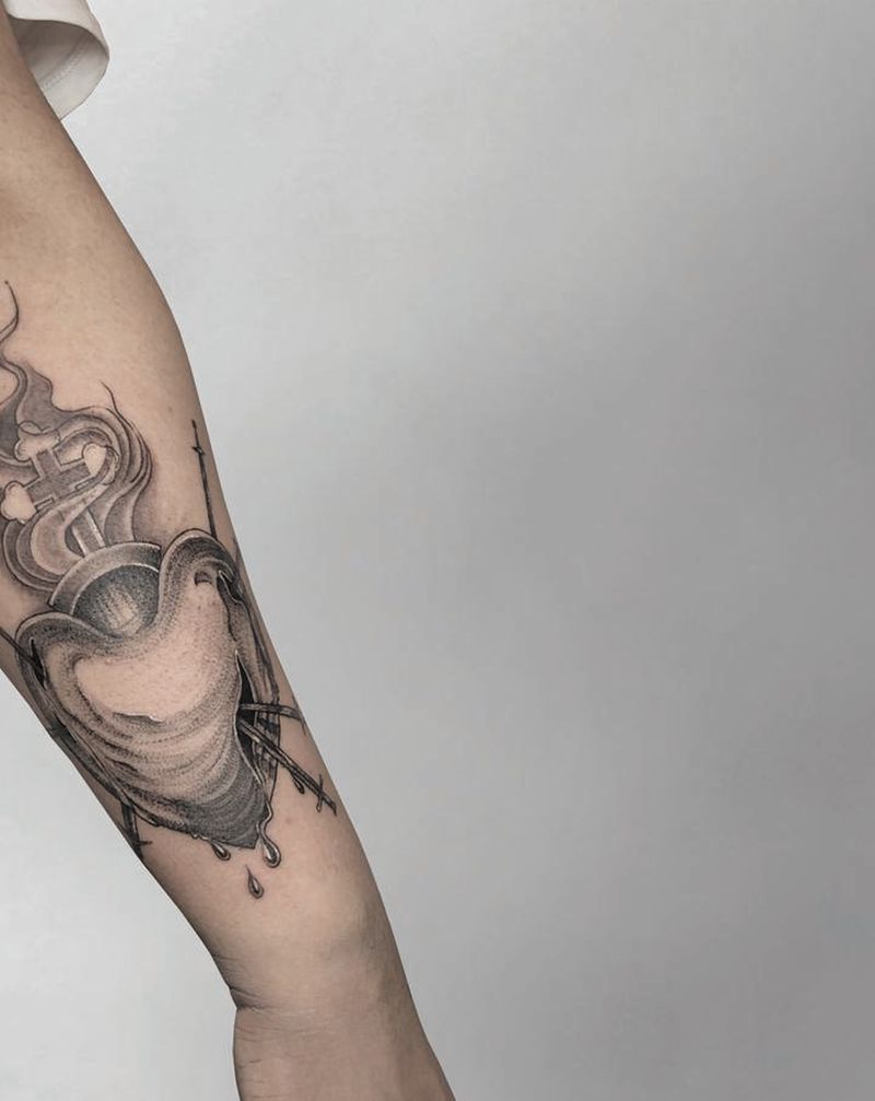 一鸣 / 2021纹身图片_手部点刺纹身图案