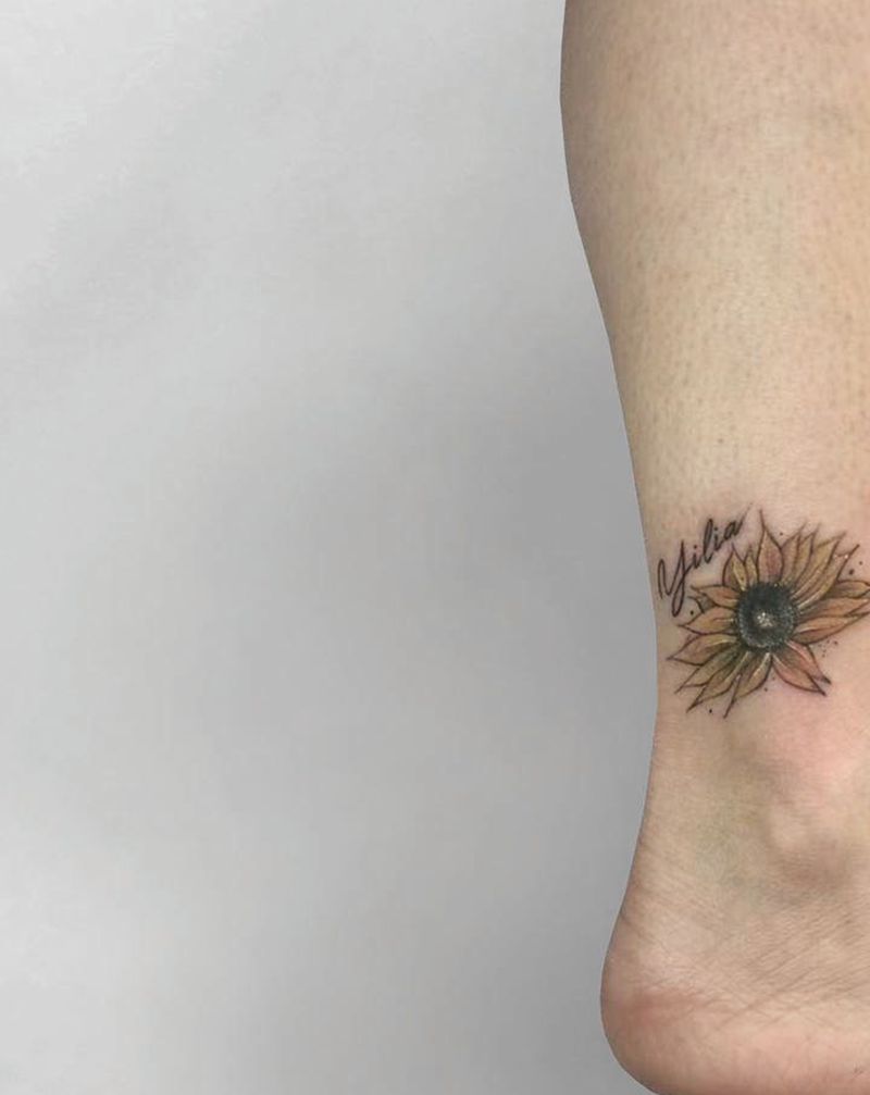 一鸣/ 2021纹身图片_脚部小清新纹身图案