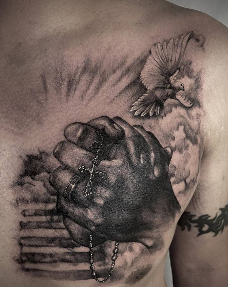 写实风格 遮盖纹身图片_胸部欧美写实遮盖纹身图案