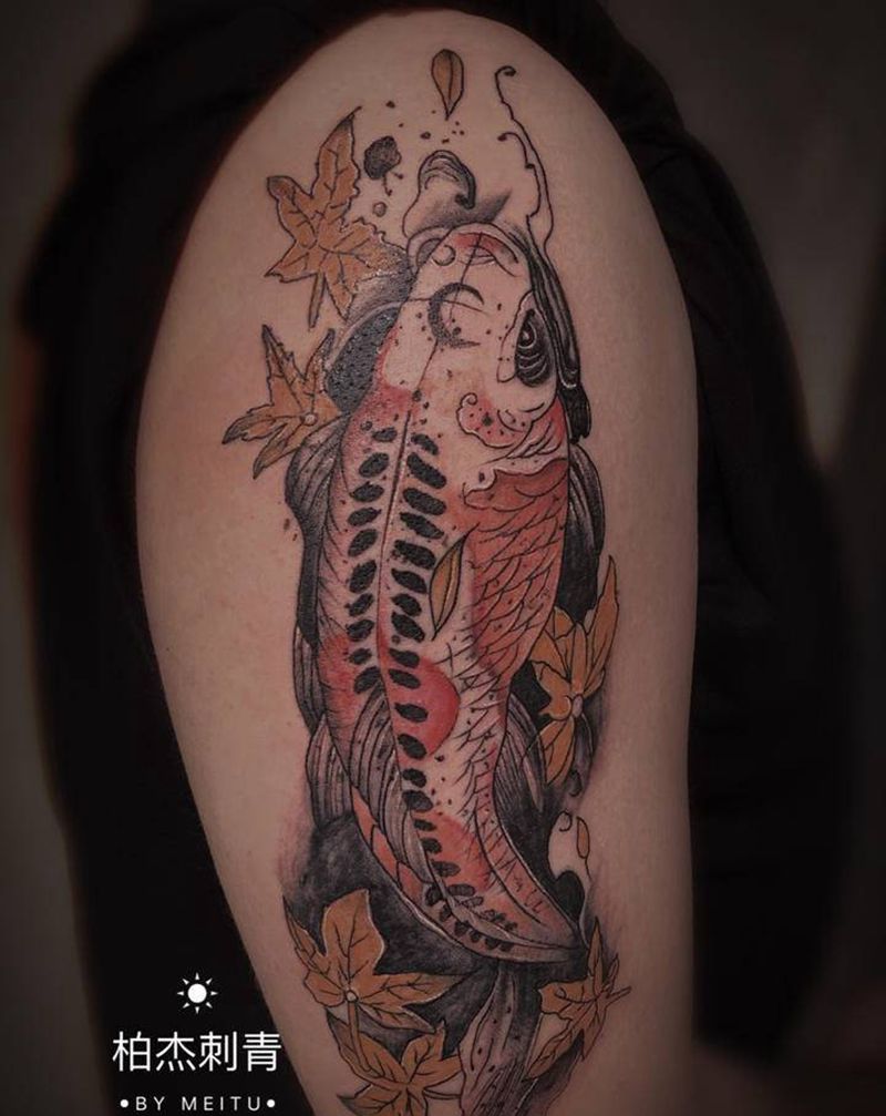 锦鲤纹身图片_手臂新传统水墨纹身图案