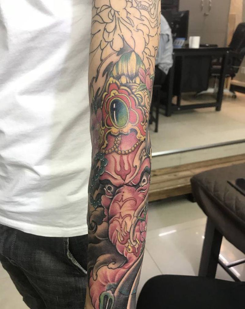 象神纹身图片_手臂新传统纹身图案