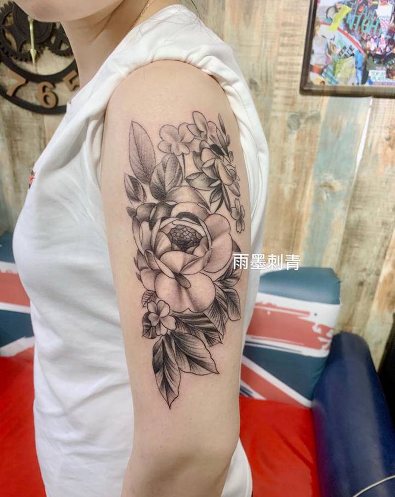 素花纹身图片_手臂素花纹身图案