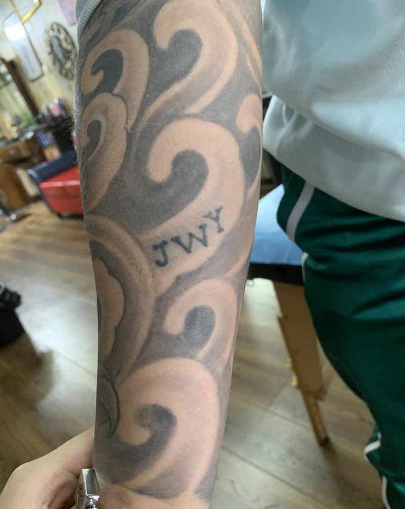 遮盖纹身图片_手臂老传统纹身图案