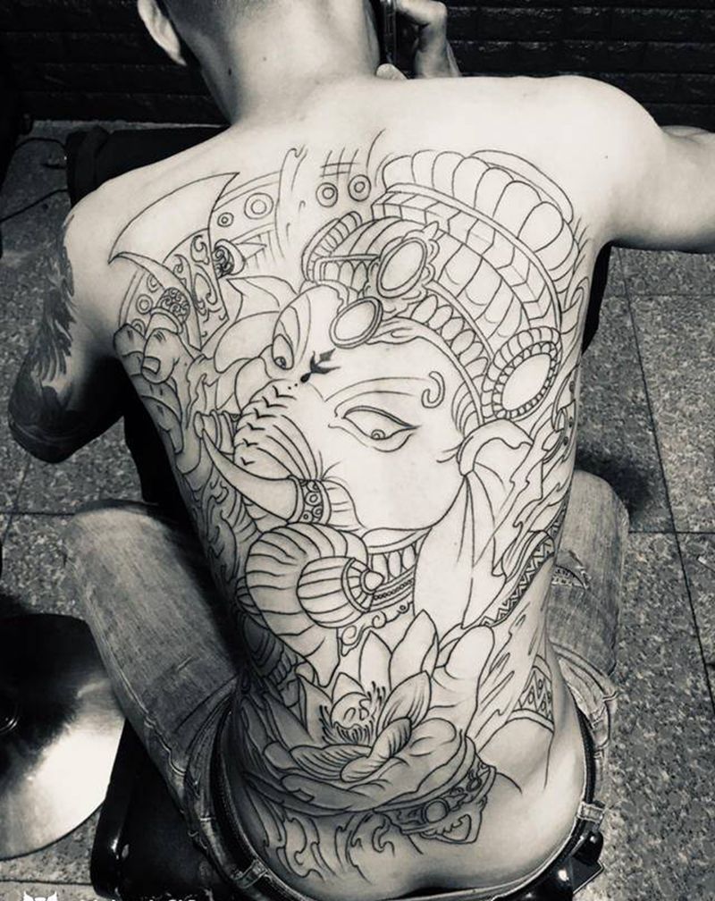 象神纹身图片_背部纹身图案