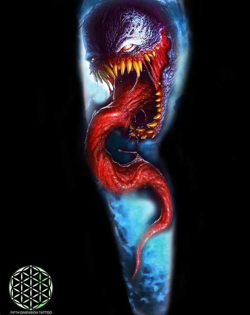 毒液设计纹身图片_腿部欧美写实纹身图案