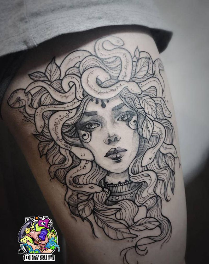 美杜莎纹身图片_腿部新传统纹身图案