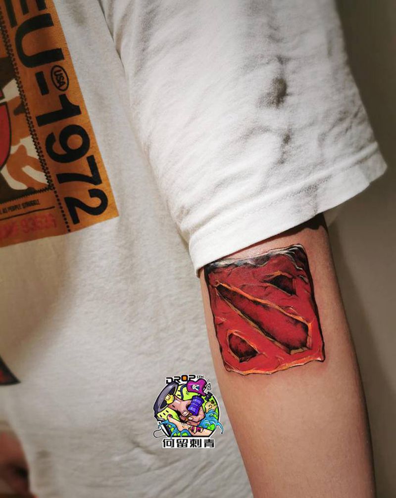 dota logo纹身图片_手臂欧美写实纹身图案