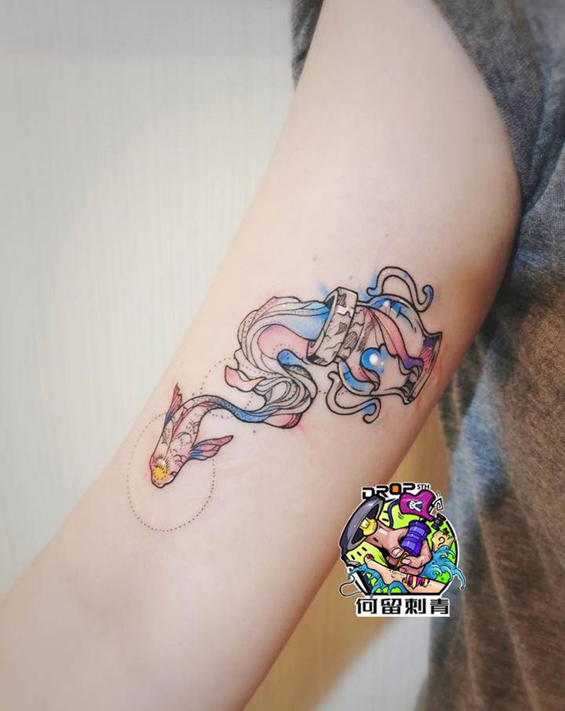 水瓶与双鱼纹身图片_手臂水彩纹身图案