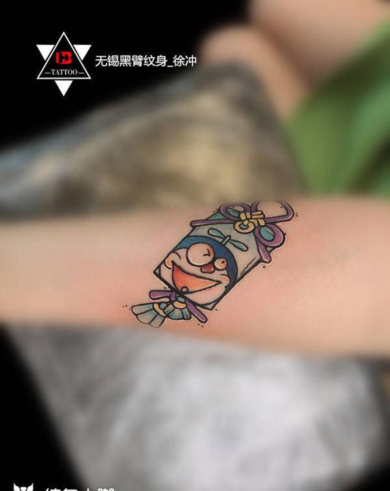 【卡通】·机器猫纹身图片_手臂腰部New SchoolOld School机器猫卡通水墨纹身图案
