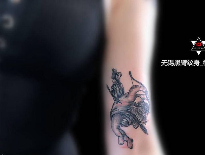 【点刺】·丘比特纹身图片_手臂手部水墨点刺纹身图案