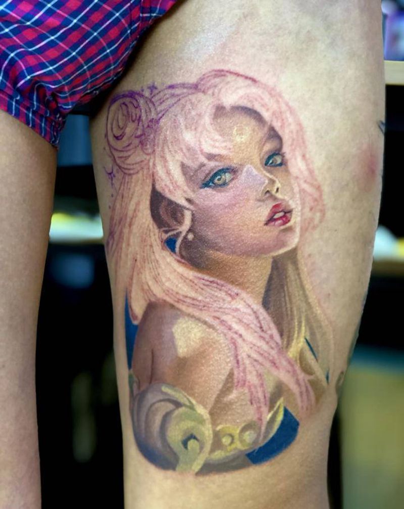 美少女战士插画未完纹身图片_腿部欧美写实纹身图案