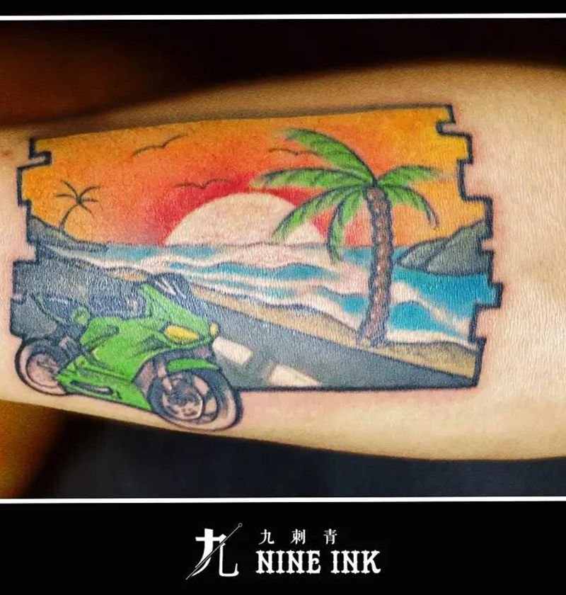 落日大道纹身图片_手臂Old School纹身图案