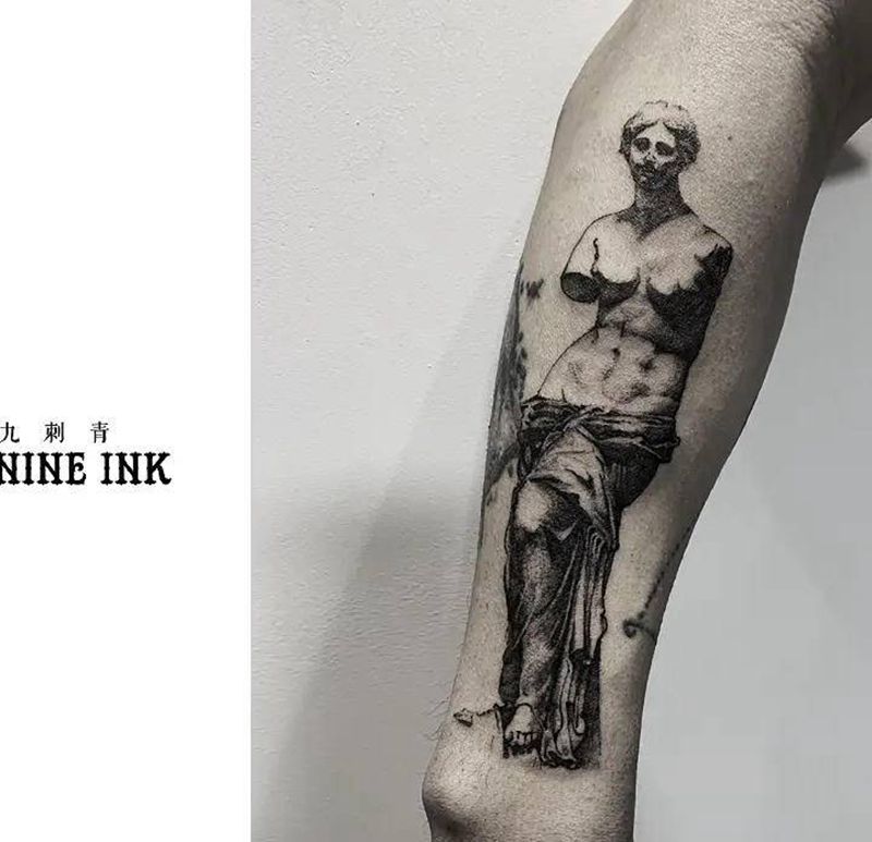 维纳斯纹身图片_手臂欧美写实纹身图案