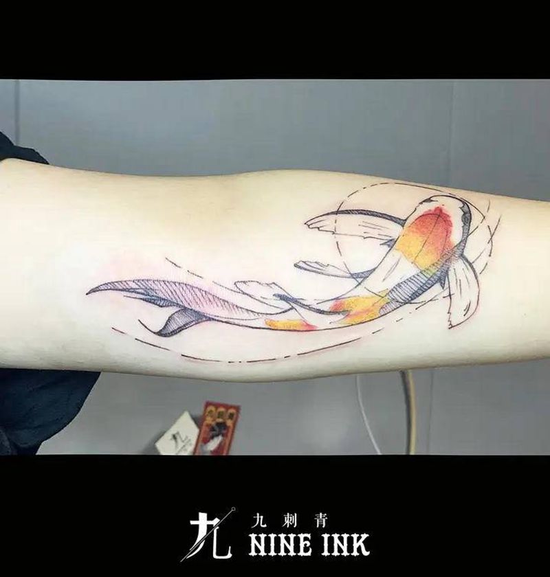 锦鲤纹身图片_手臂纹身图案