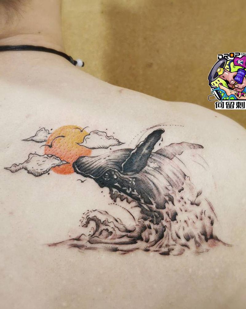 鲸鱼纹身图片_肩部水彩纹身图案