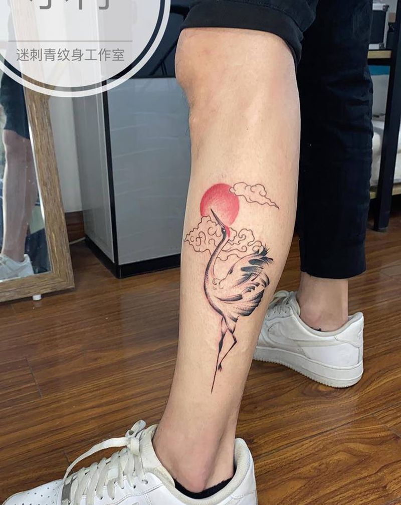 仙鹤纹身图片_腿部新传统水墨纹身图案