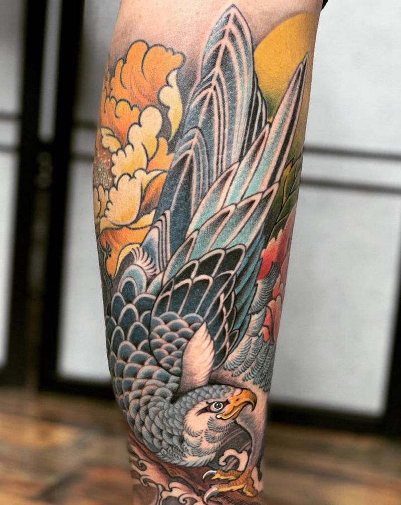 牡丹老鹰纹身图片_腿部新传统牡丹老鹰纹身图案