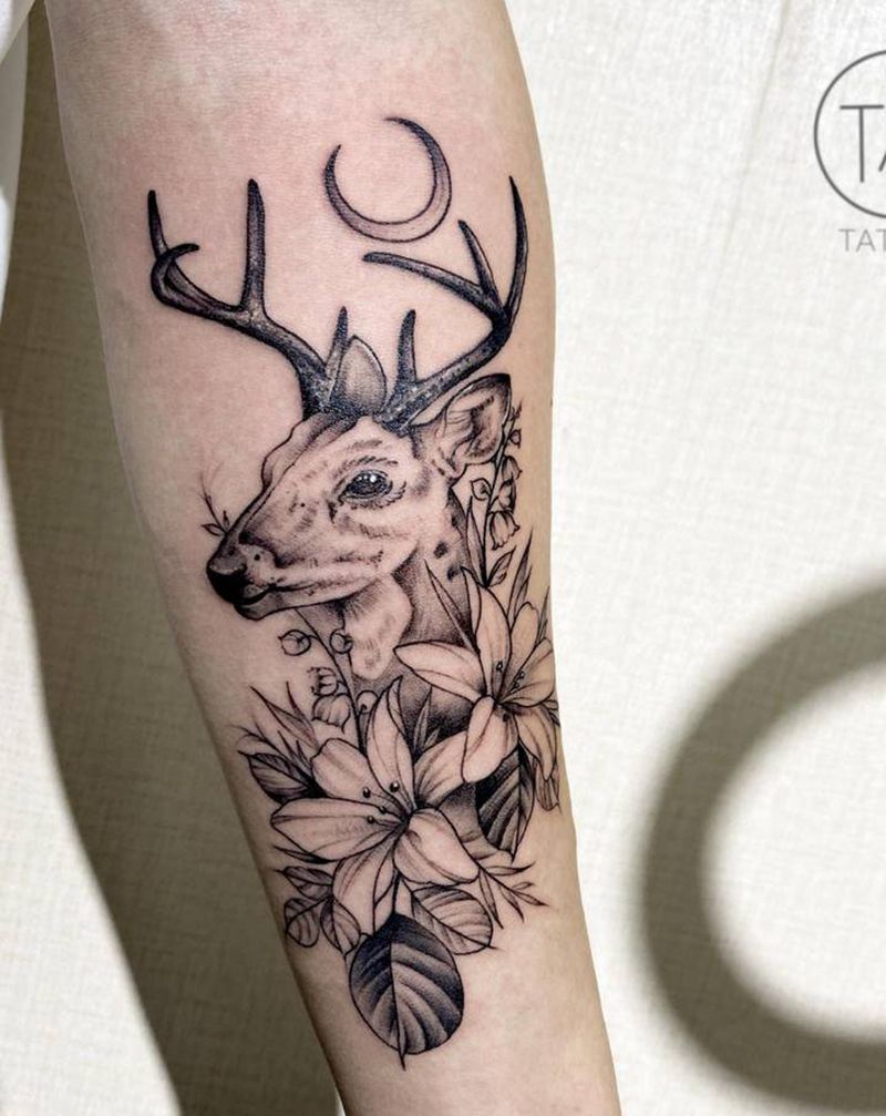 鹿纹身图片_手臂点刺纹身图案