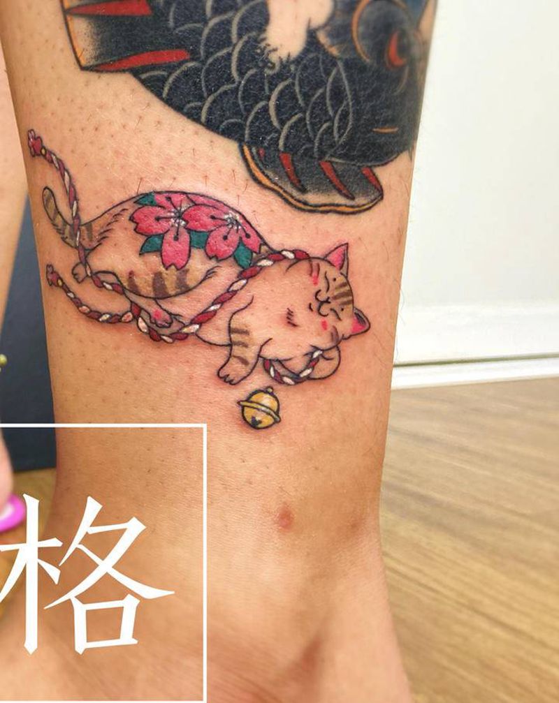 传统小图猫咪纹身图片_脚部腿部新传统动物猫纹身图案