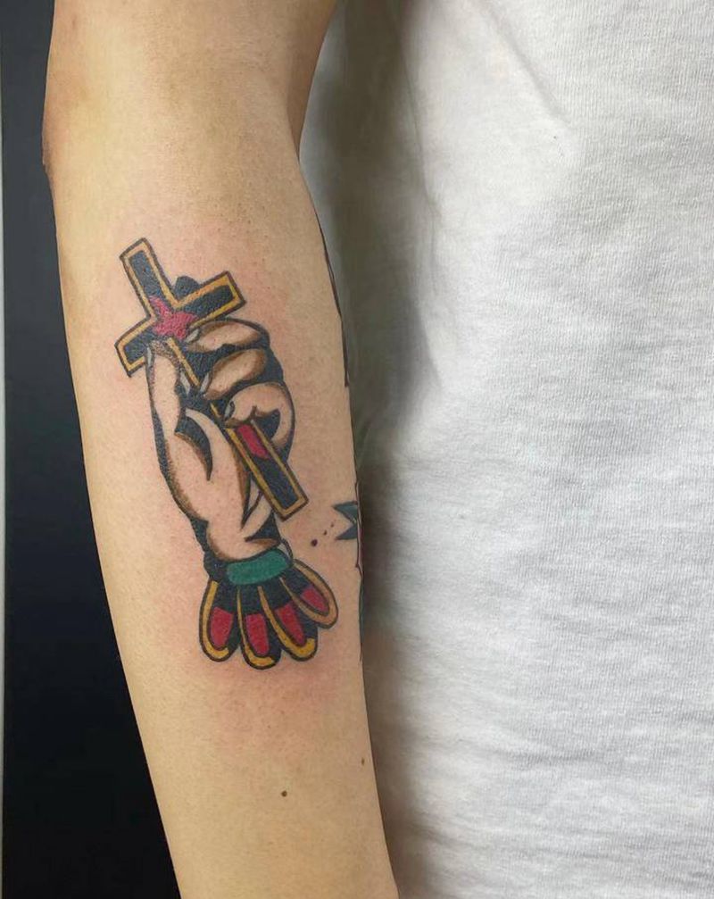oldschool十字架纹身图片_手部手臂Old School十字架纹身图案
