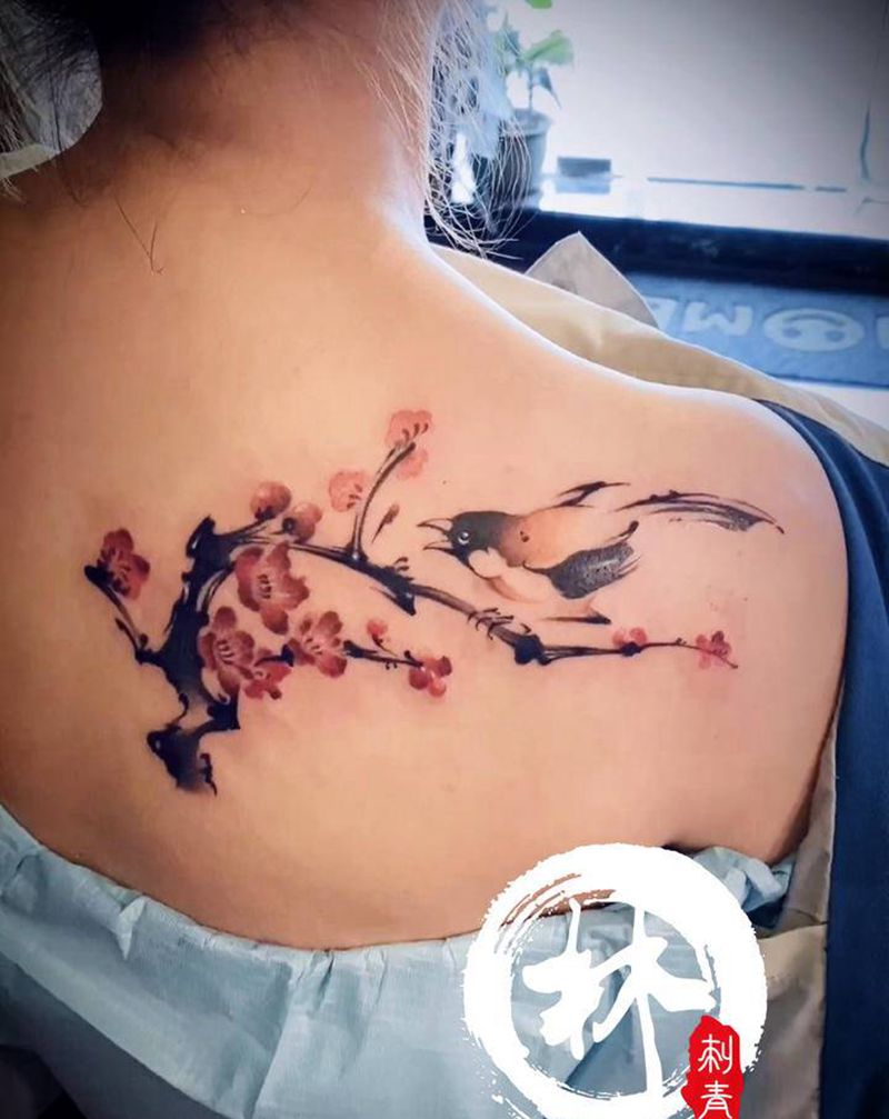 喜上眉梢纹身图片_背部水彩水墨纹身图案