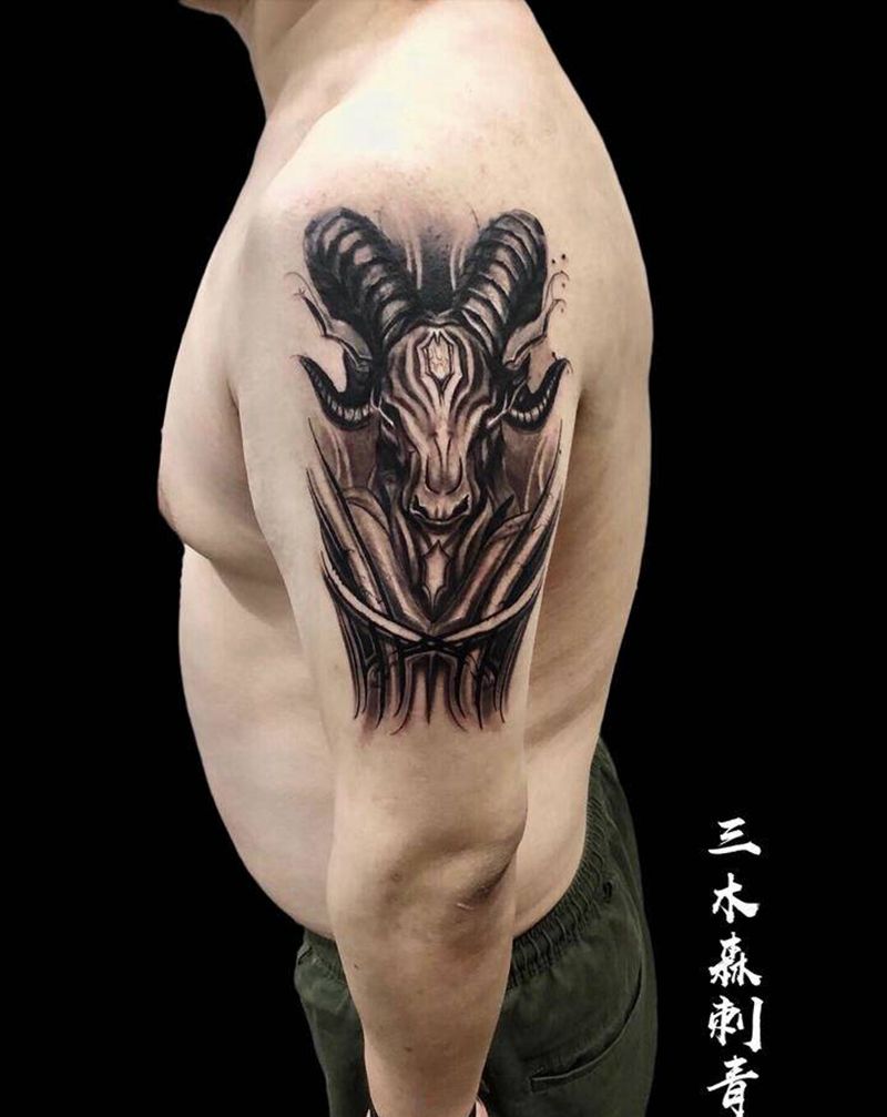 白羊座（未完）纹身图片_手部花体字欧美写实纹身图案