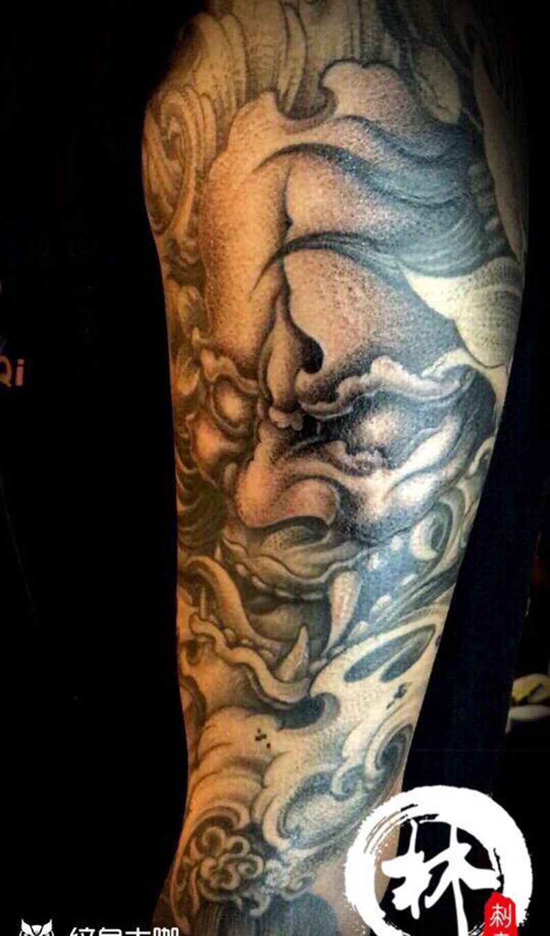 林刺青作品纹身图片_手臂背部新传统纹身图案