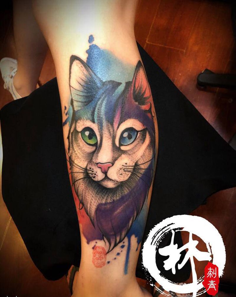 猫纹身图片_腿部水彩水墨纹身图案