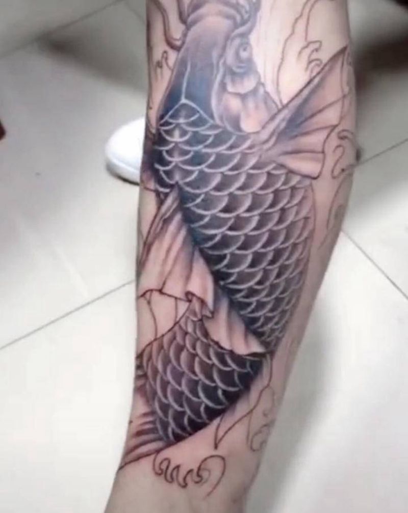 林刺青，未完成作品纹身图片_腿部新传统纹身图案