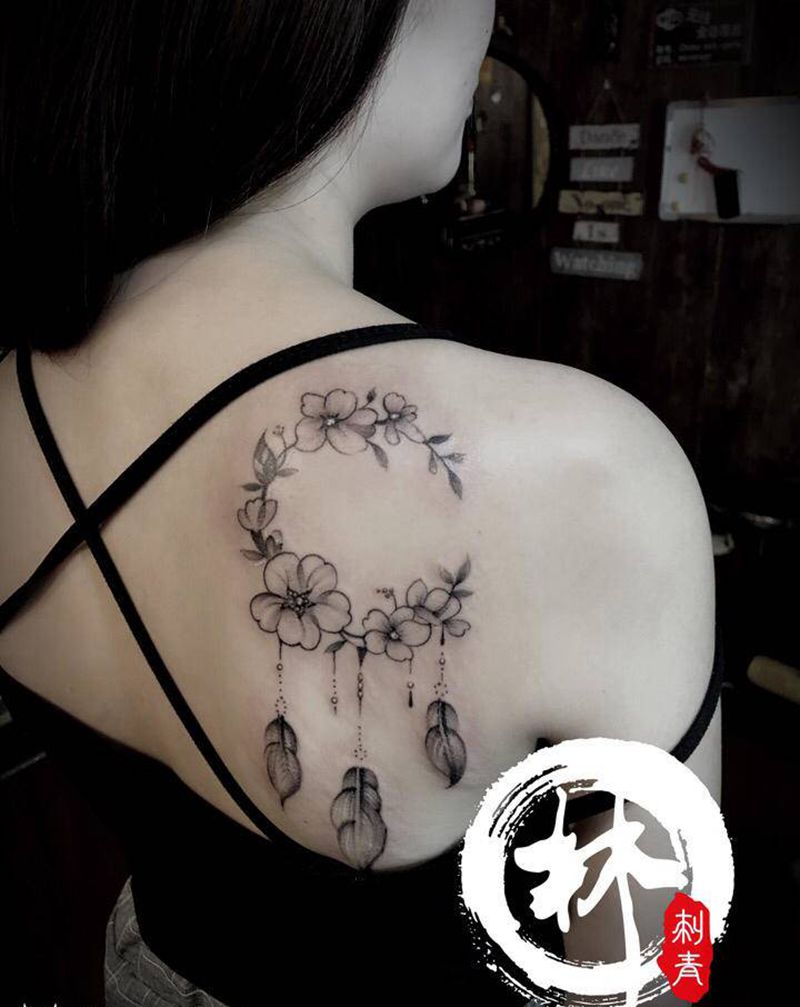 捕梦网纹身图片_背部新传统纹身图案