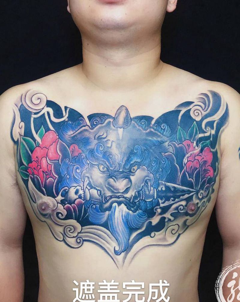 遮盖纹身图片_胸部新传统纹身图案