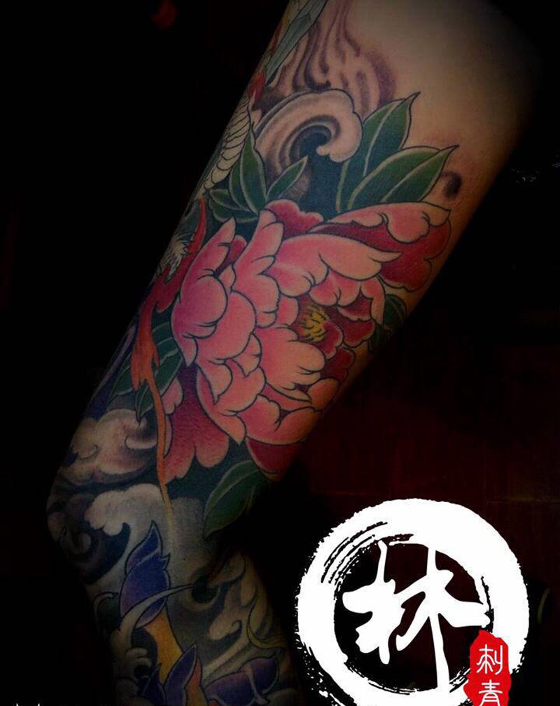 牡丹纹身图片_新传统纹身图案