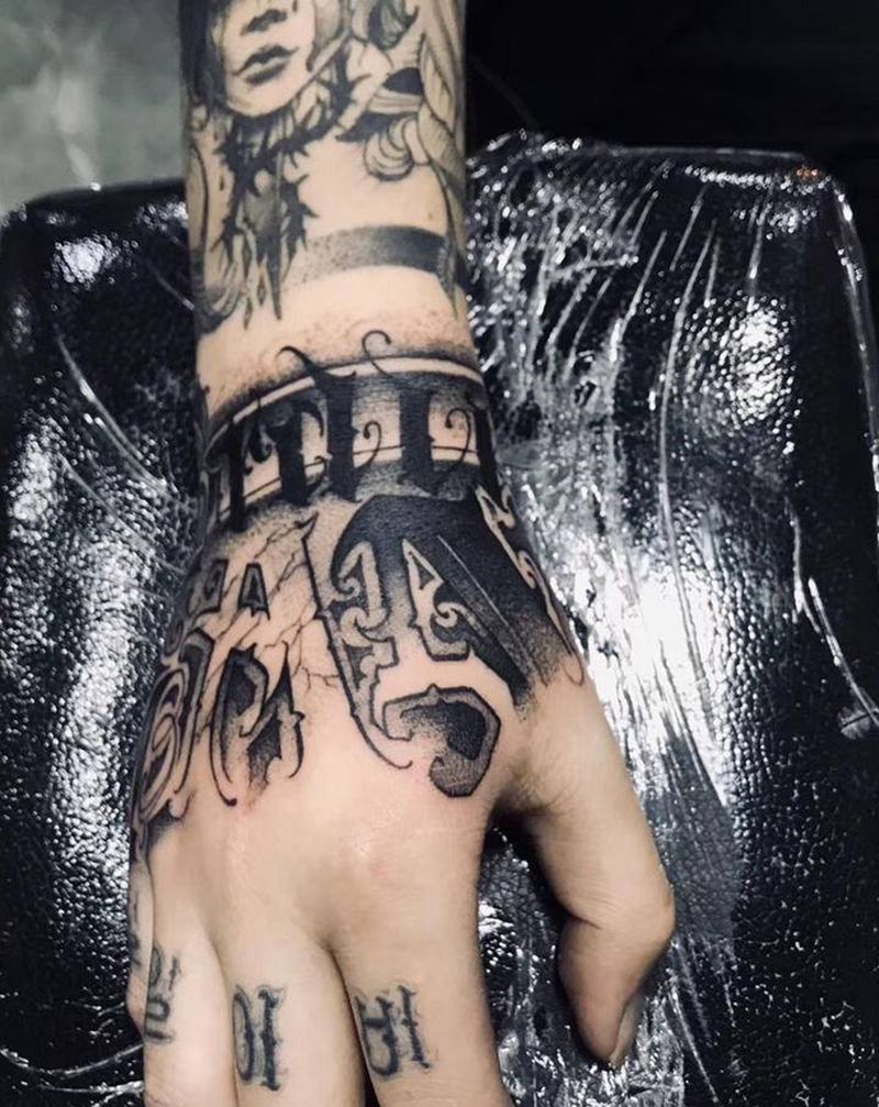 其卡诺纹身图片_点刺纹身图案