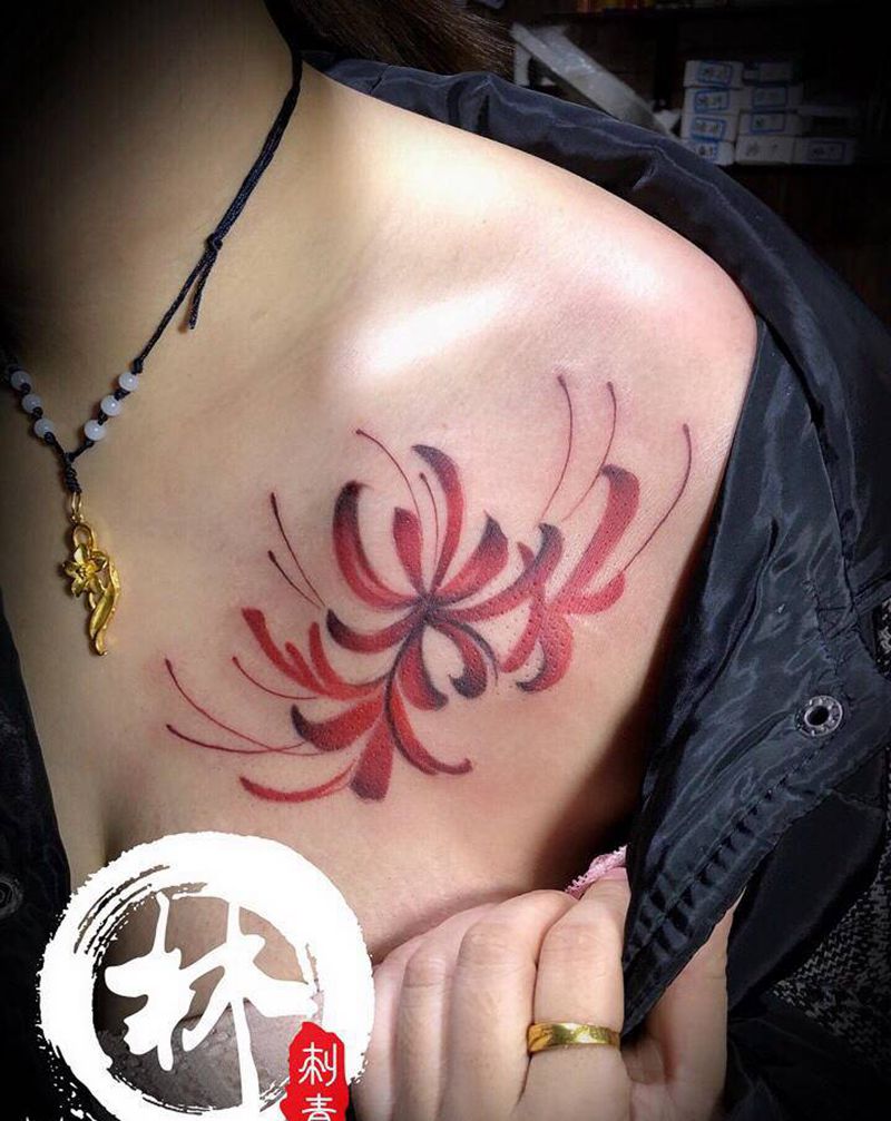 彼岸花纹身图片_胸部新传统水墨纹身图案