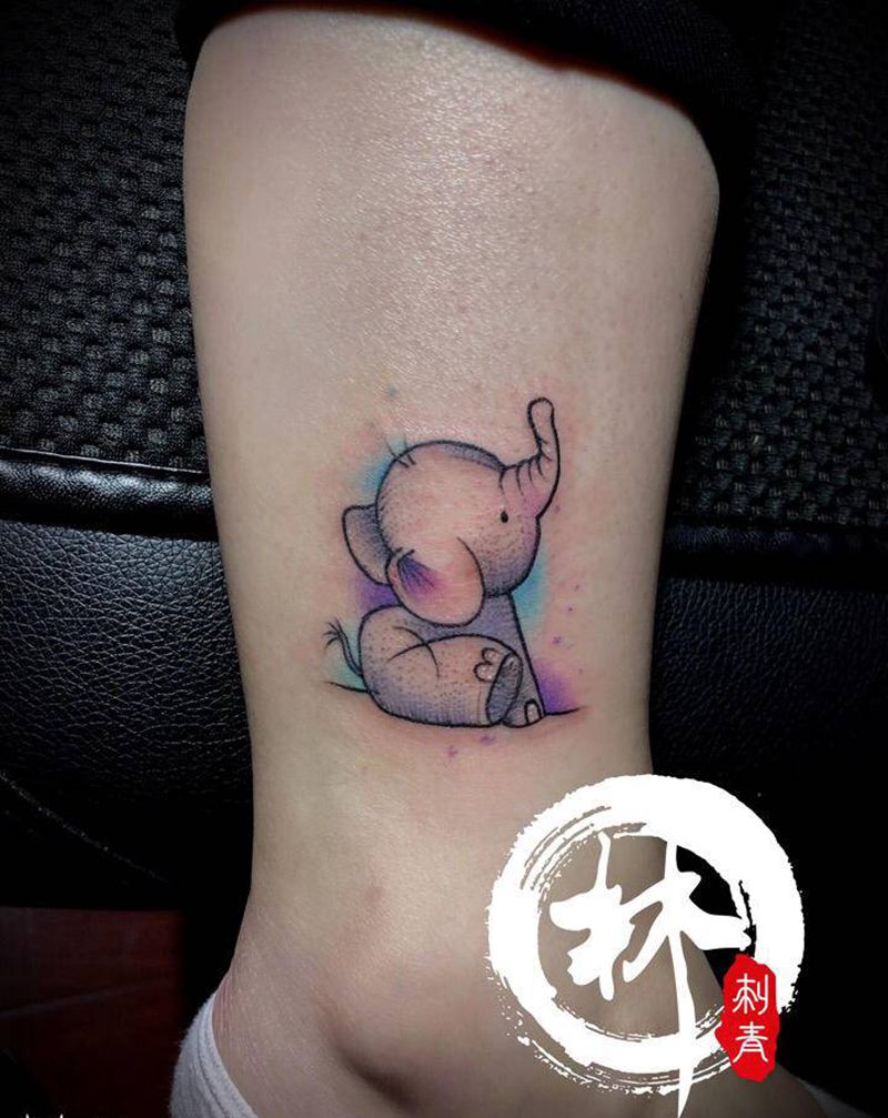小象纹身图片_腿部新传统水墨纹身图案