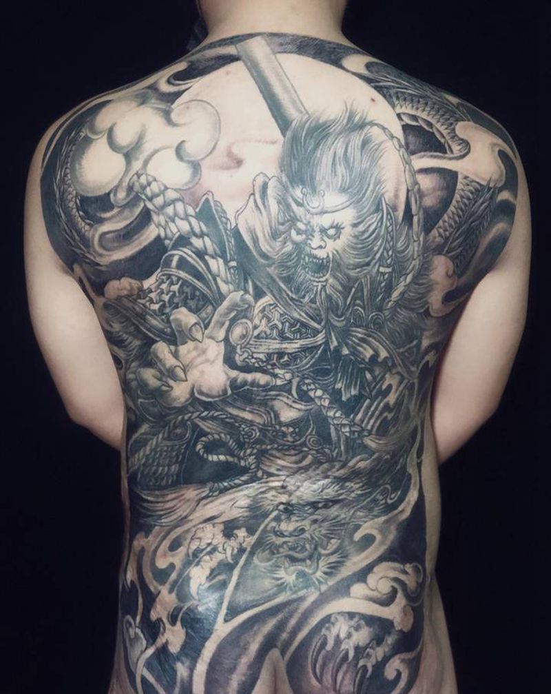 斗战圣佛纹身图片_背部新传统纹身图案
