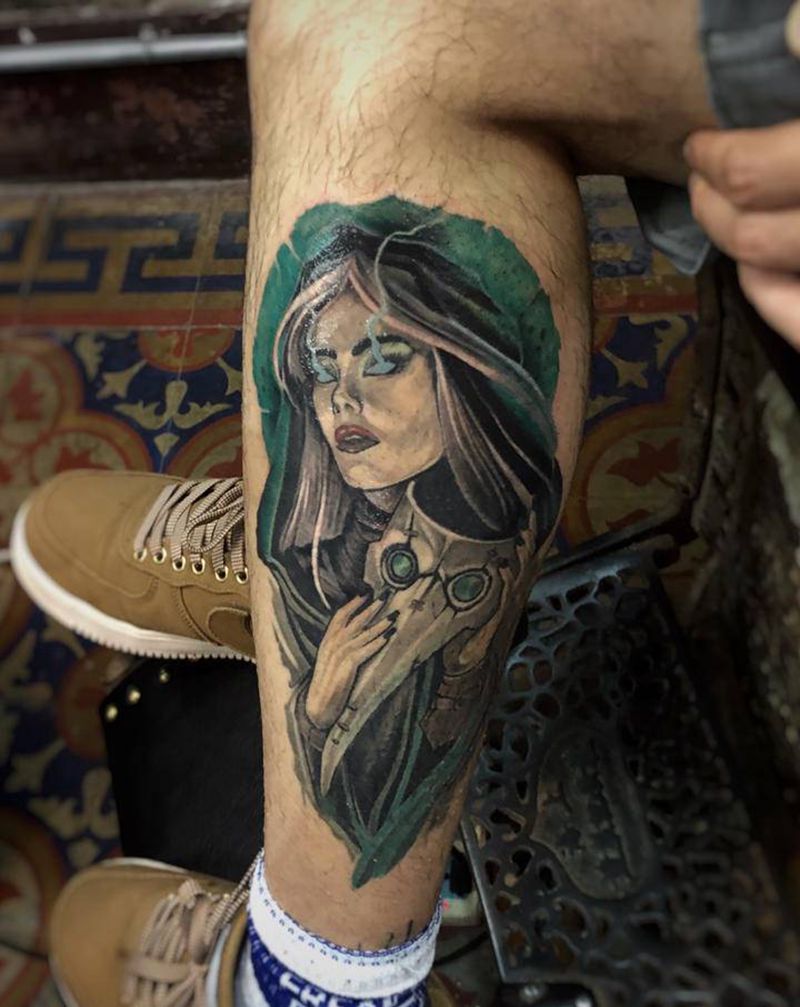 瘟疫医生女纹身图片_腿部New School纹身图案