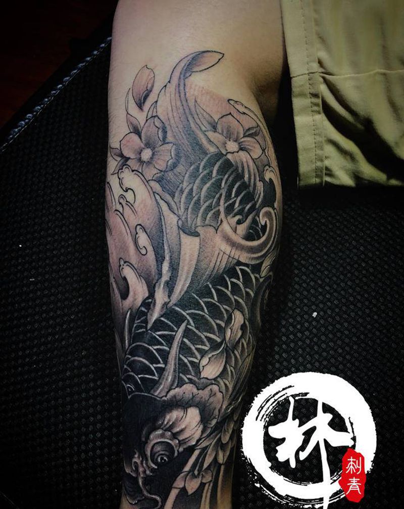 鳌鱼纹身图片_腿部新传统纹身图案