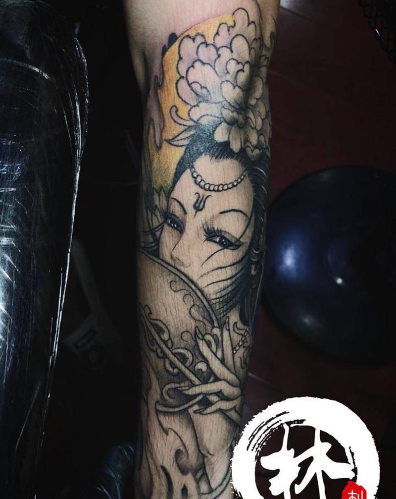 艺妓纹身图片_手部手臂新传统纹身图案