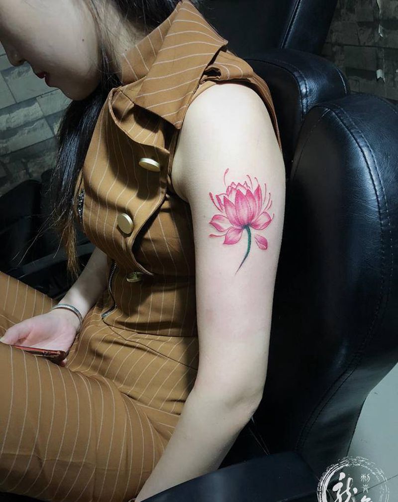一支莲纹身图片_手臂纹身图案